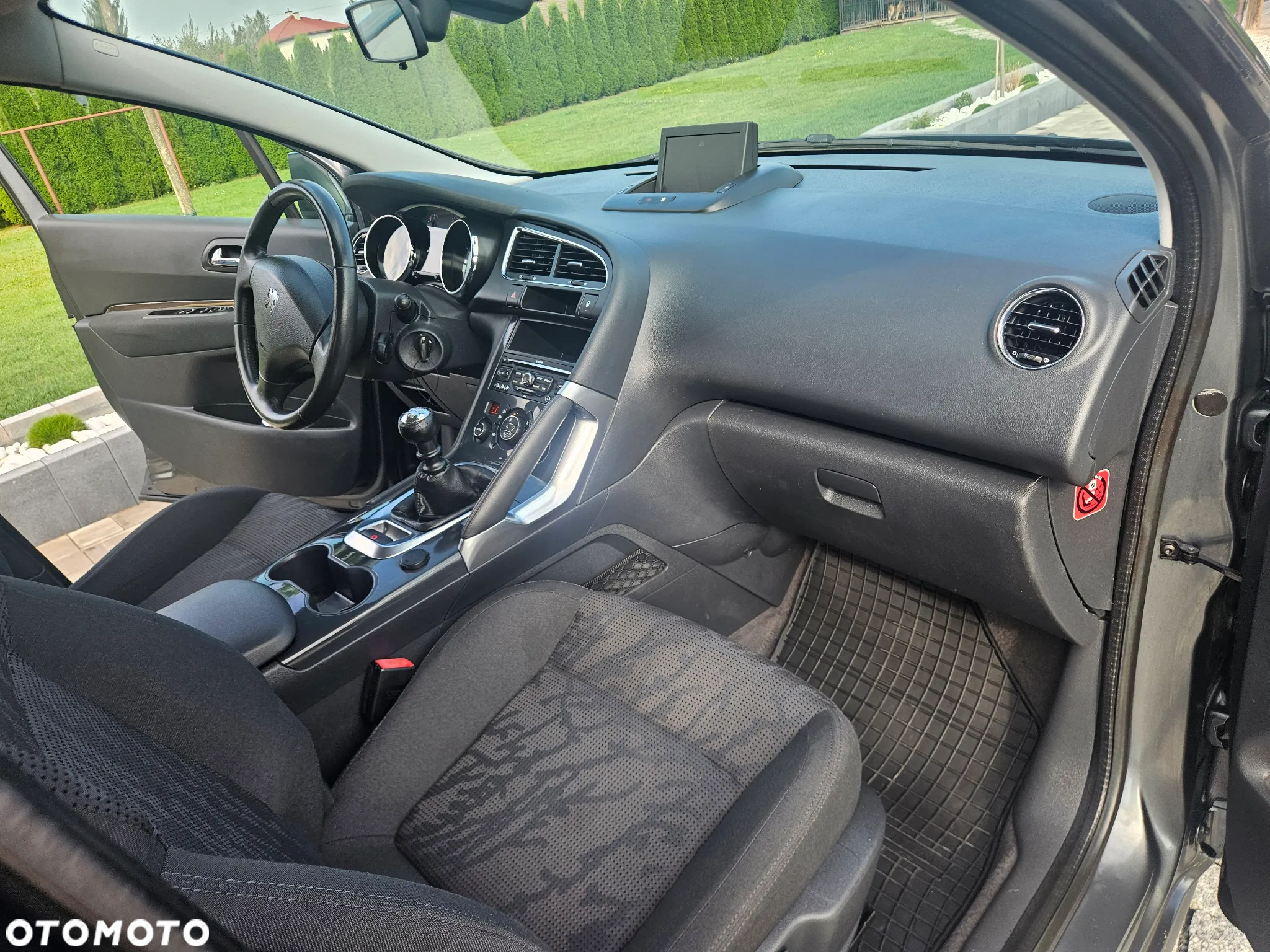 Peugeot 3008 1.6 HDi Trendy - 6