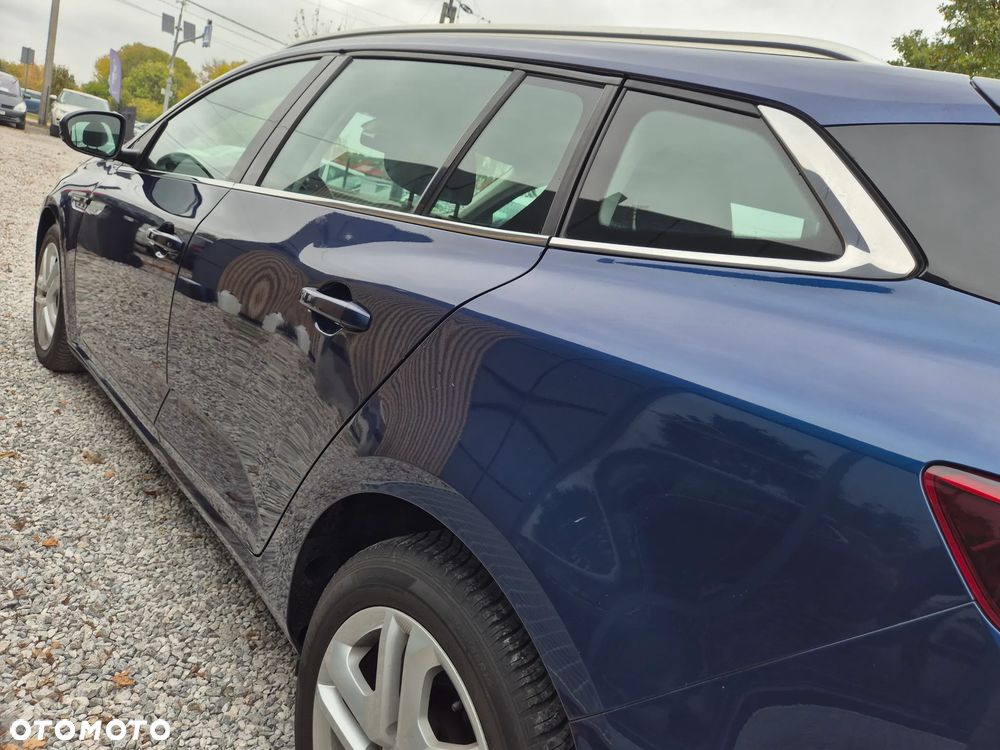 Renault Megane ENERGY TCe 100 EXPERIENCE - 25