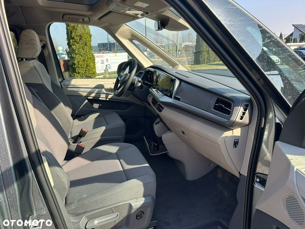 Volkswagen Multivan - 17