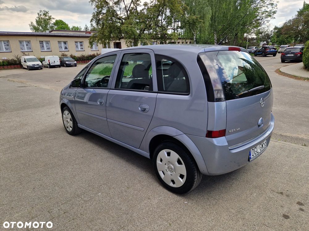 Opel Meriva 1.6 16V Easytronic Cosmo - 3
