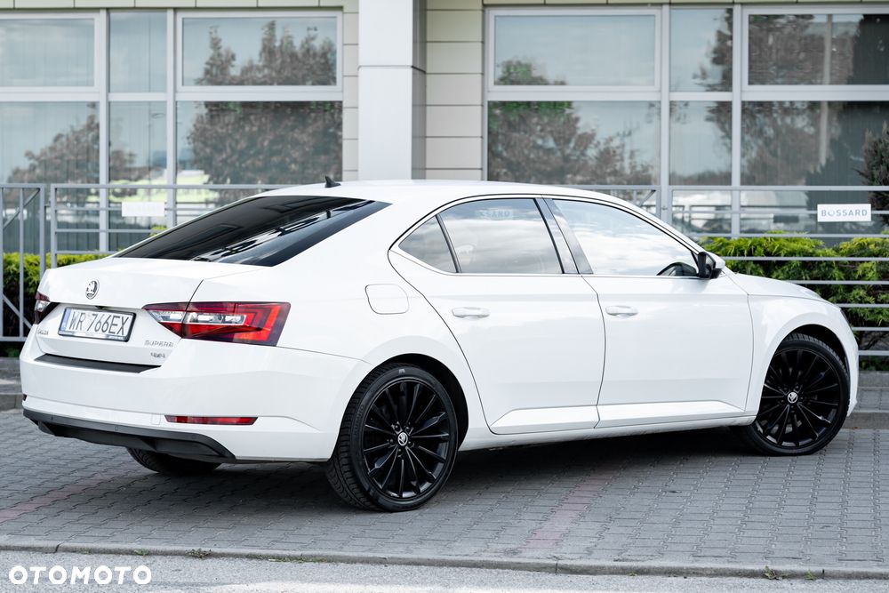 Skoda Superb 2.0 TDI 4x4 DSG L&K - 15