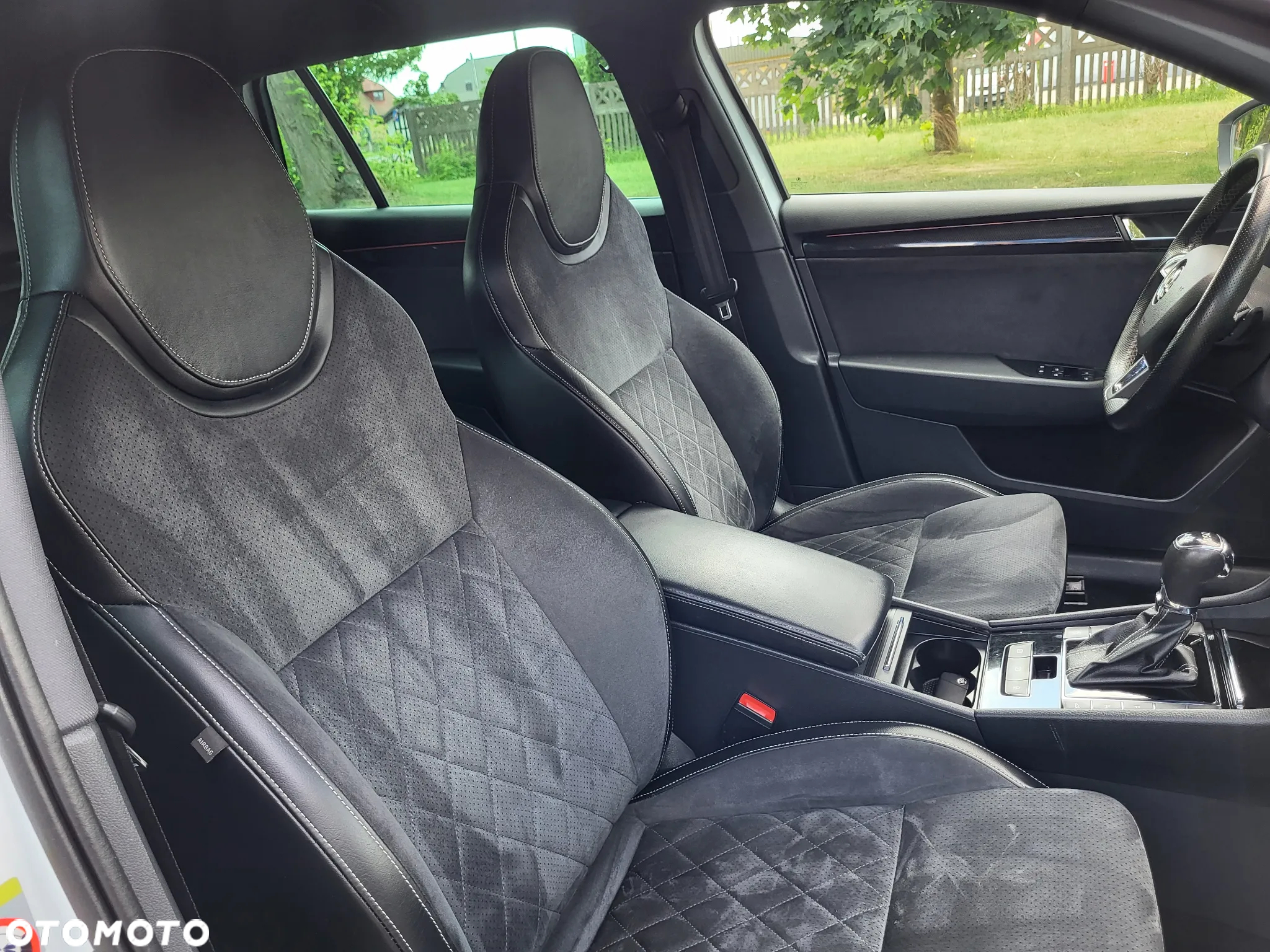 Skoda Superb 2.0 TSI 4x4 DSG Sportline - 24