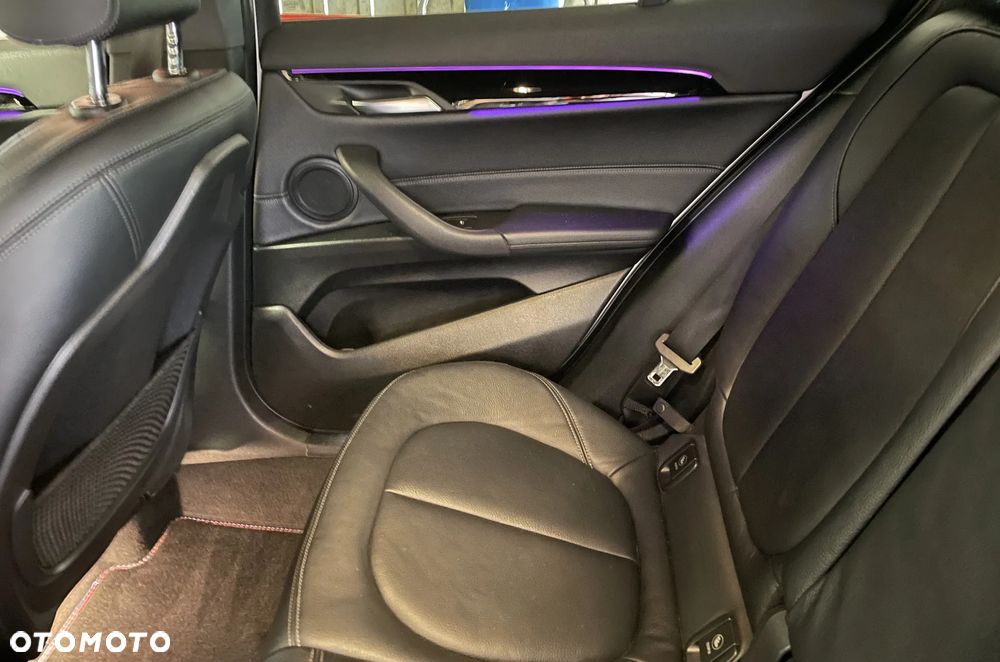 BMW X2 sDrive20i Advantage Plus - 20