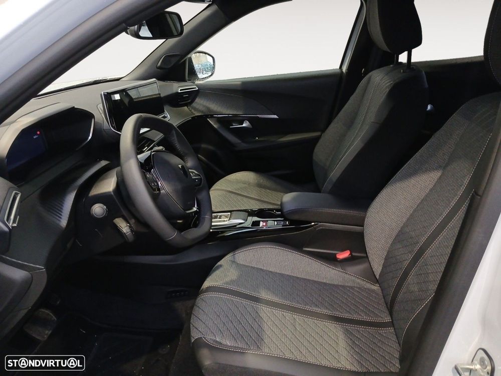 Peugeot e-2008 54 kWh Allure - 9