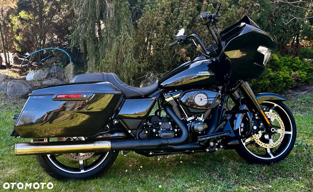 Harley-Davidson Touring Road Glide - 1