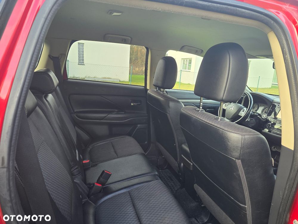 Mitsubishi Outlander - 6