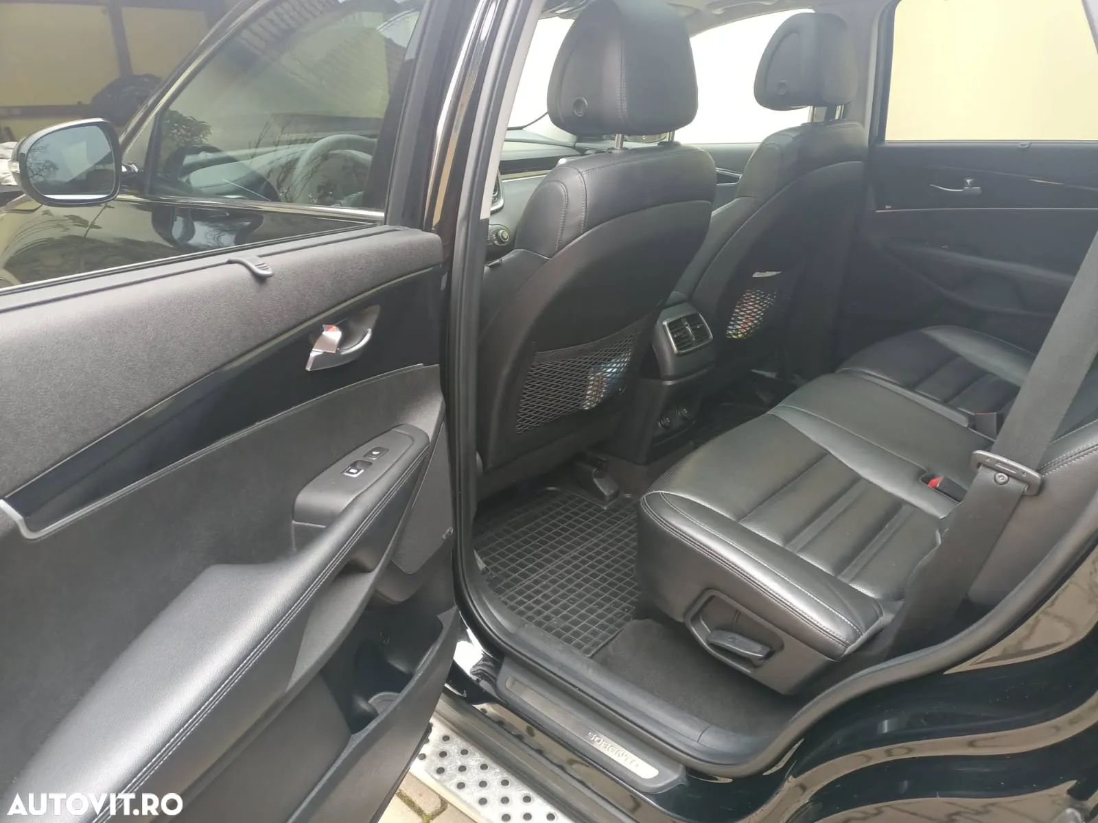 Kia Sorento - 3