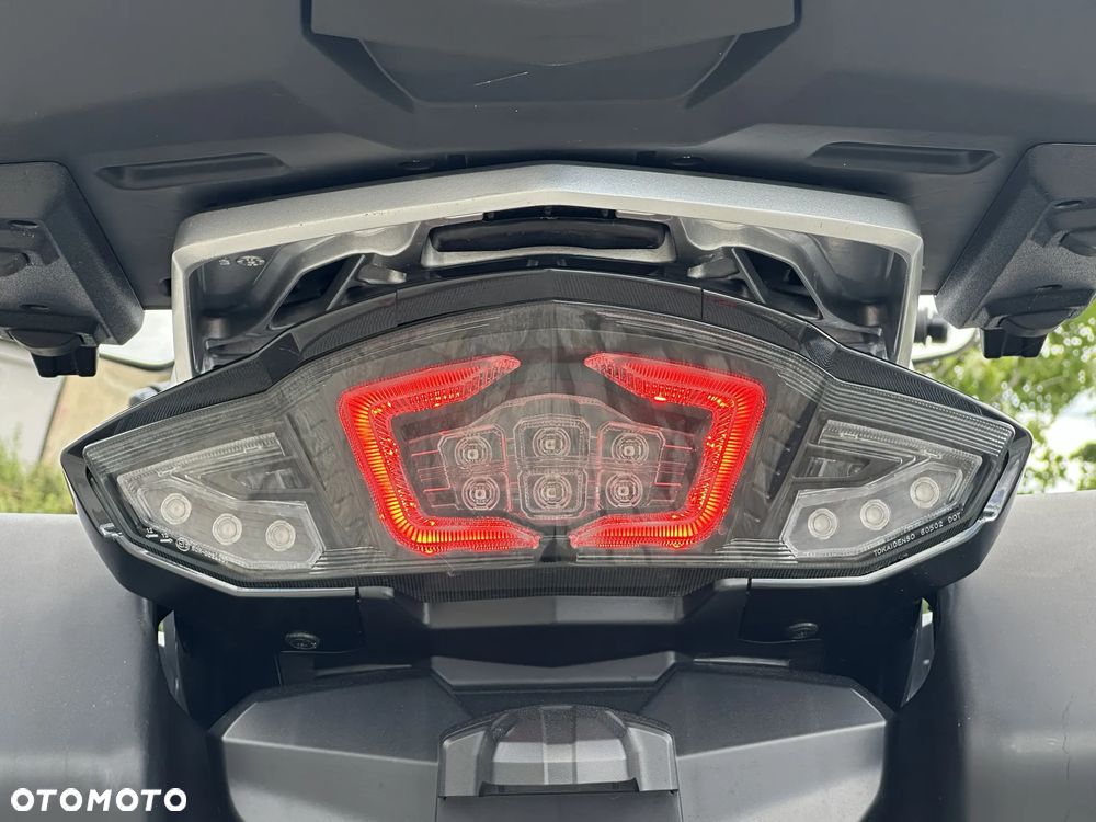 Yamaha FJR - 29