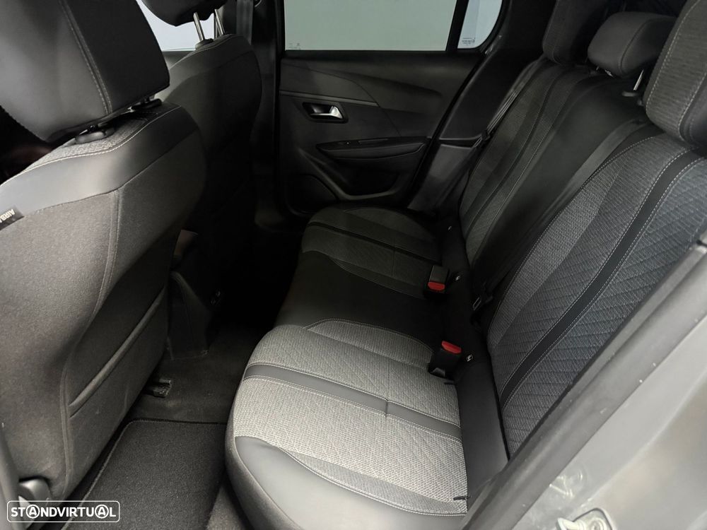 Peugeot 208 1.2 Hybrid Allure e-DCS6 - 10