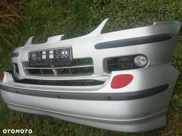 Nissan Almera Tino 03r.-Zderzak Tył
