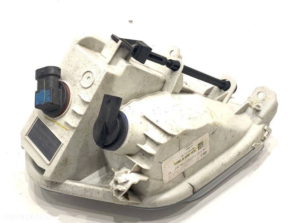 HALOGEN PRAWY PRZÓD  FORD USA ESCAPE III 2012 - 2019 2.0 Ecoboost 179 kW [242 KM] 2017 - 2019 - 3