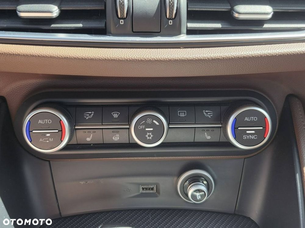 Alfa Romeo Stelvio 2.0 Turbo Super Q4 - 22