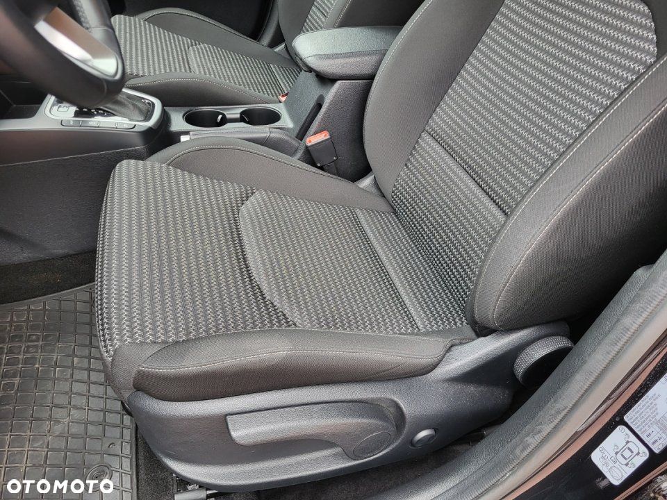 Kia Ceed - 24