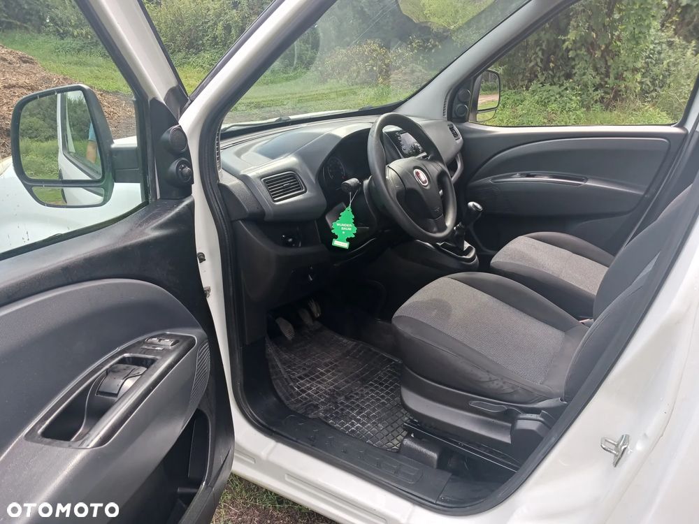 Fiat Doblo 1.3 JTD 2015r Izoterma chlodnia Mroźnia Agregat 230V lodziarka mrożonka - 5