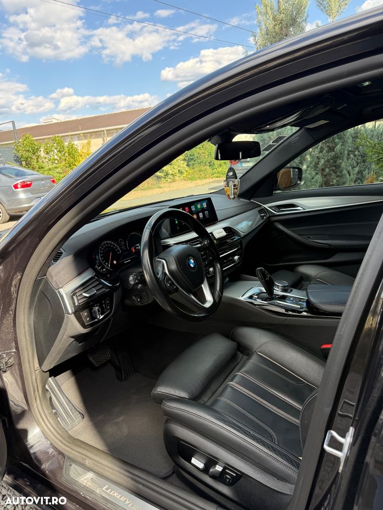BMW Seria 5 520d xDrive Aut. Luxury Line - 13