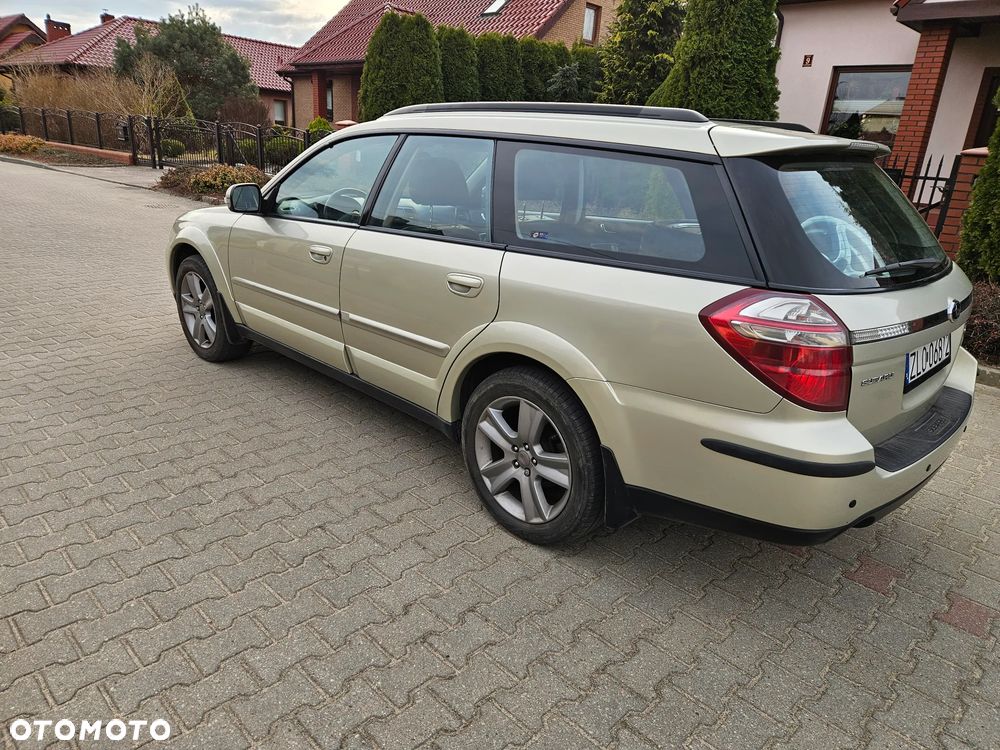 Subaru Outback 2.0 D Comfort - 13