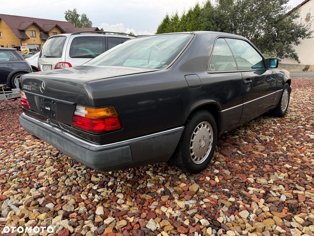 Mercedes-Benz W124 (1984-1993) - 4