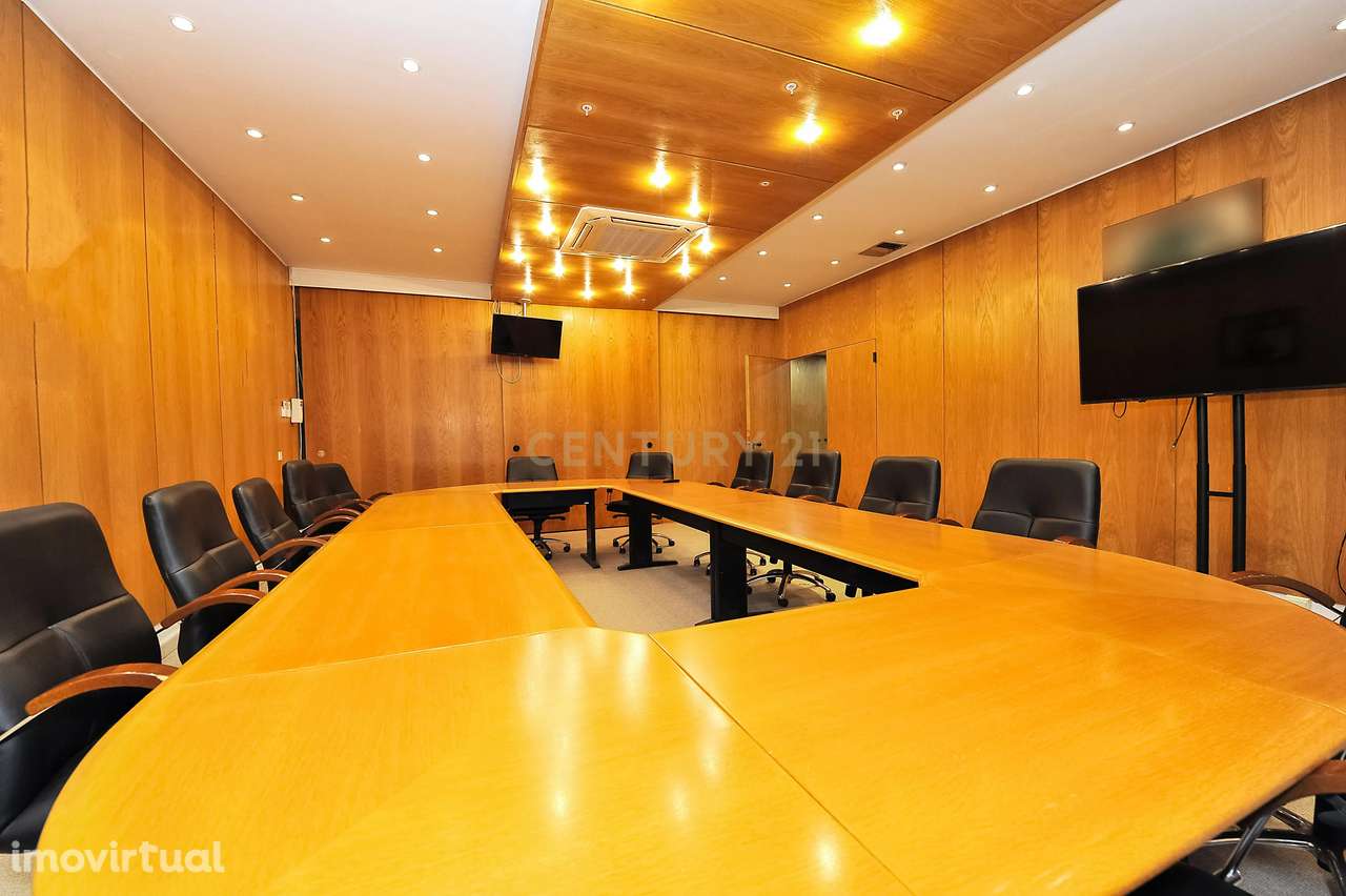 Edifício  P/Residência Universitário C/Projeto Aprovado - Grande imagem: 2/16