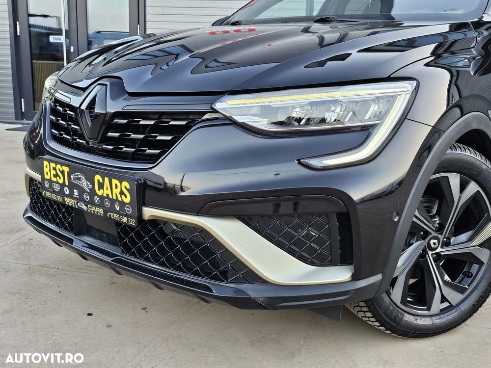 Renault Arkana E-TECH Hybrid RS Line - 10
