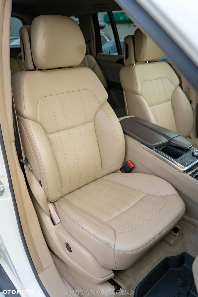 Mercedes-Benz GL - 22