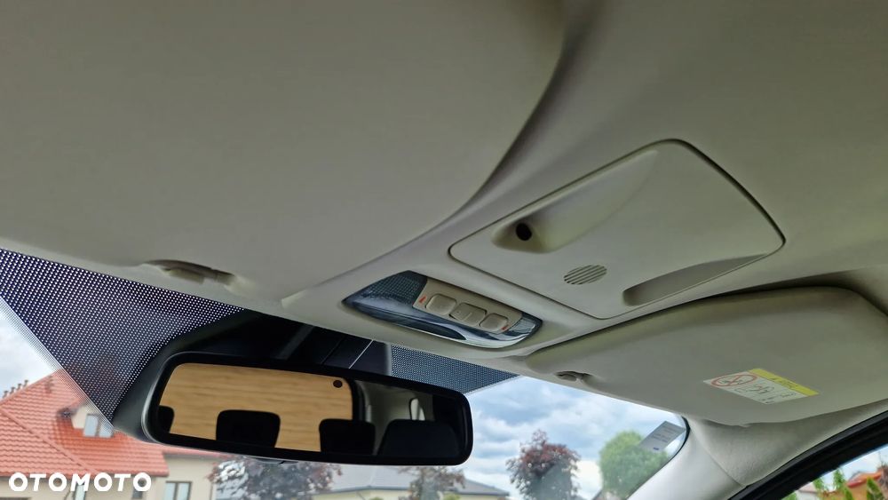 Ford Tourneo Courier 1.0 EcoBoost Titanium - 21