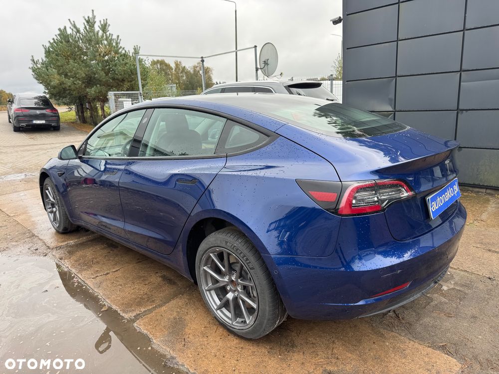 Tesla Model 3 Standard Range Plus - 2