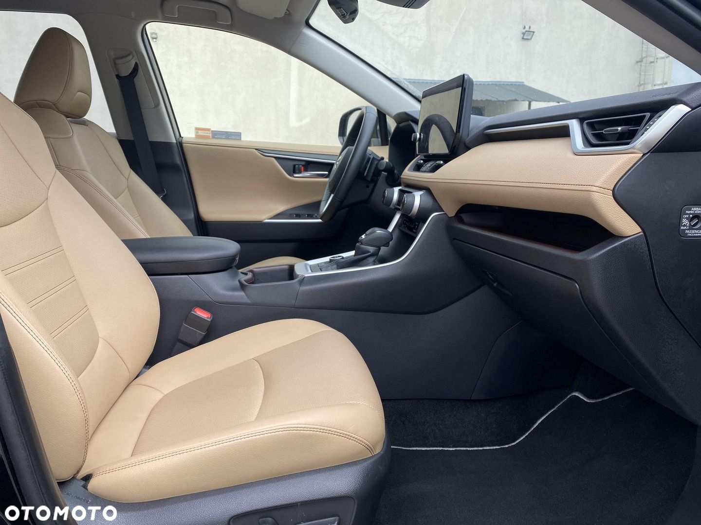 Toyota RAV4 - 11