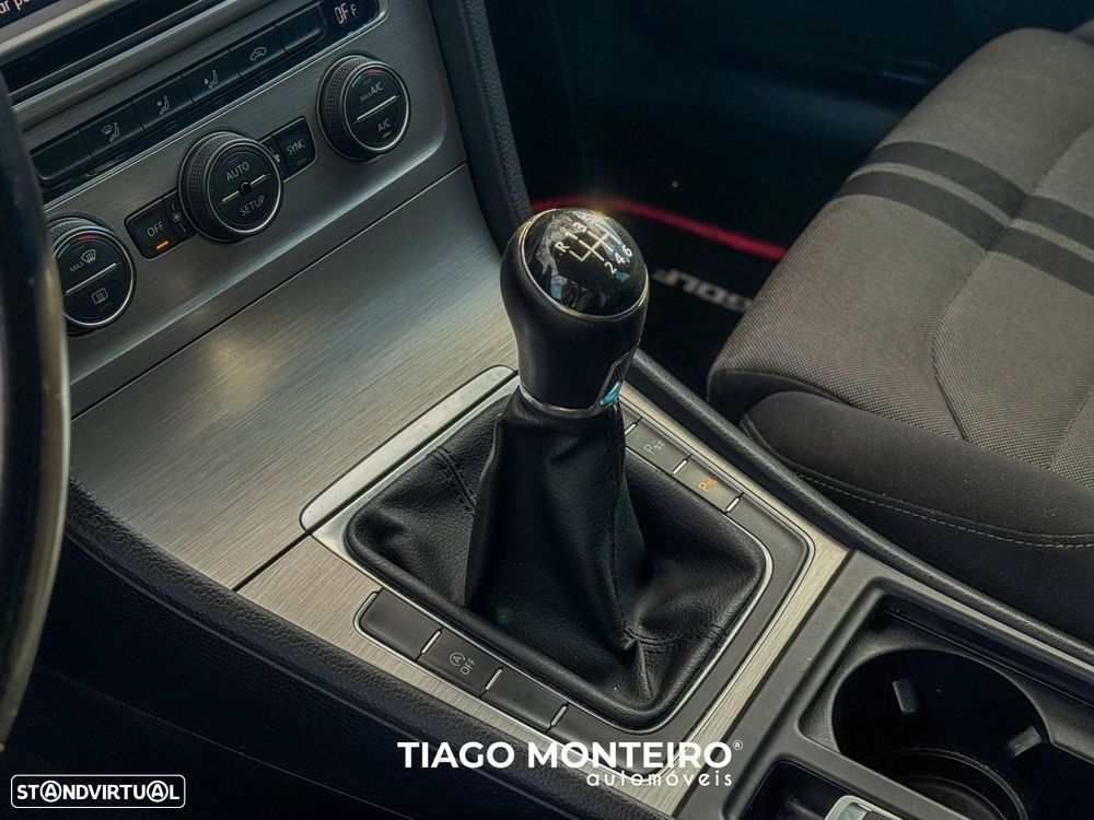 VW Golf 1.6 TDi BlueMotion Trendline - 18