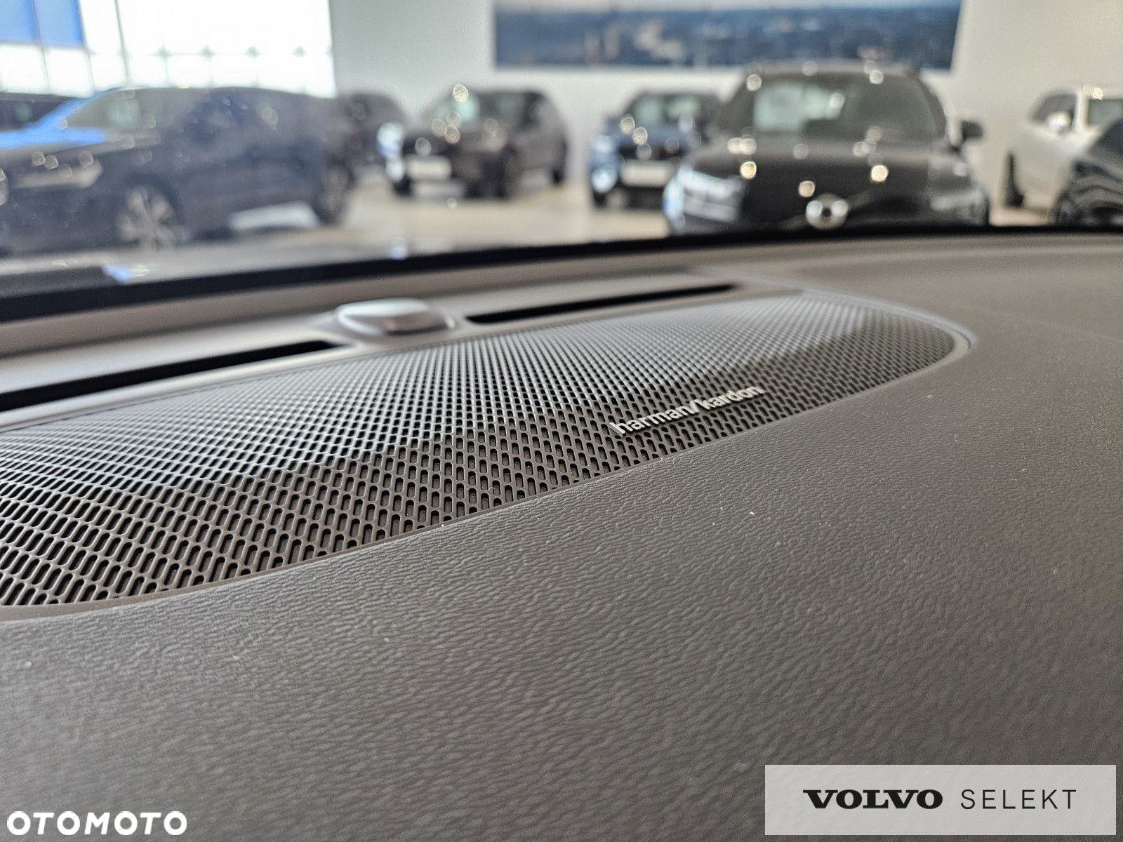Volvo XC 40 - 25