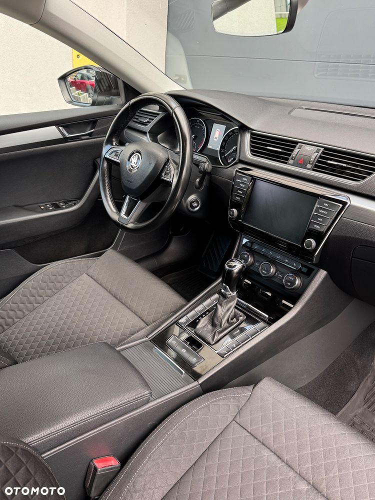 Skoda Superb 2.0 TDI Ambition DSG - 4