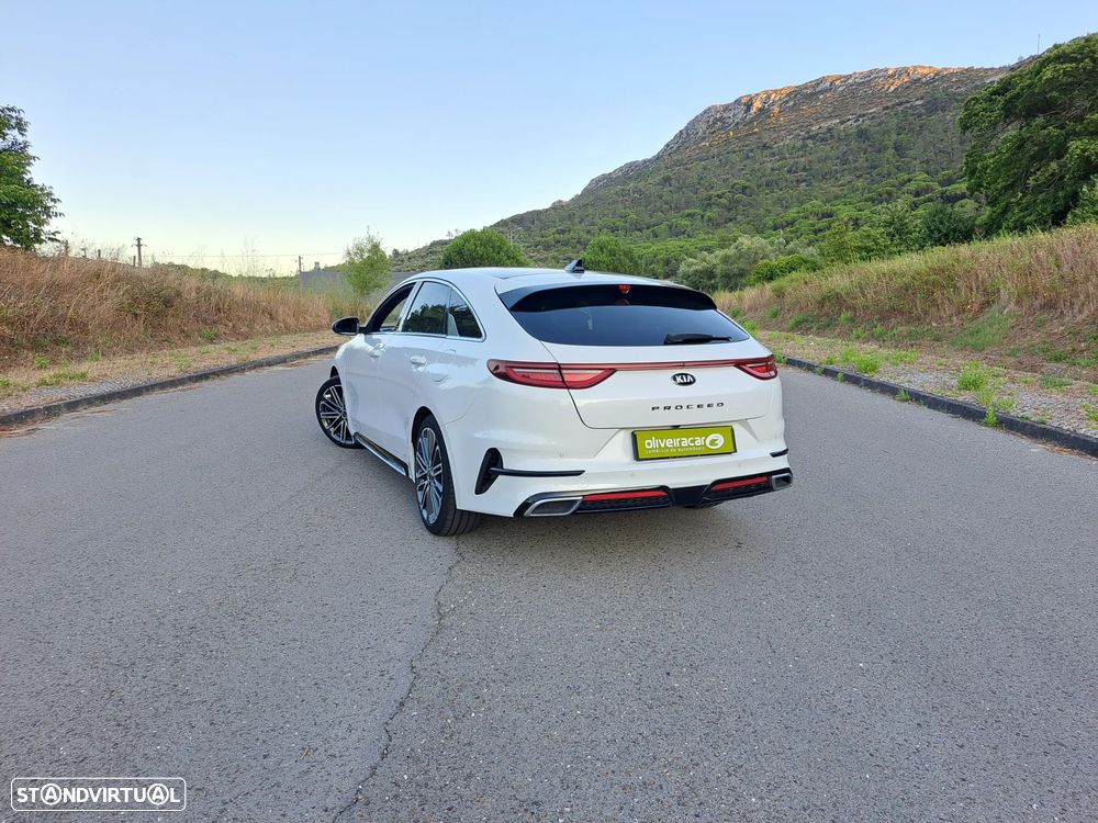 Kia ProCeed 1.6 CRDi GT Line+SRF 7DCT - 40
