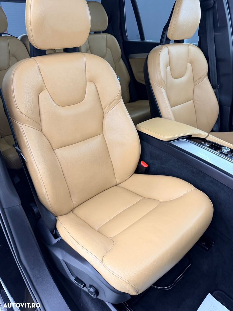 Volvo XC 90 D5 AWD Geartronic Momentum - 19