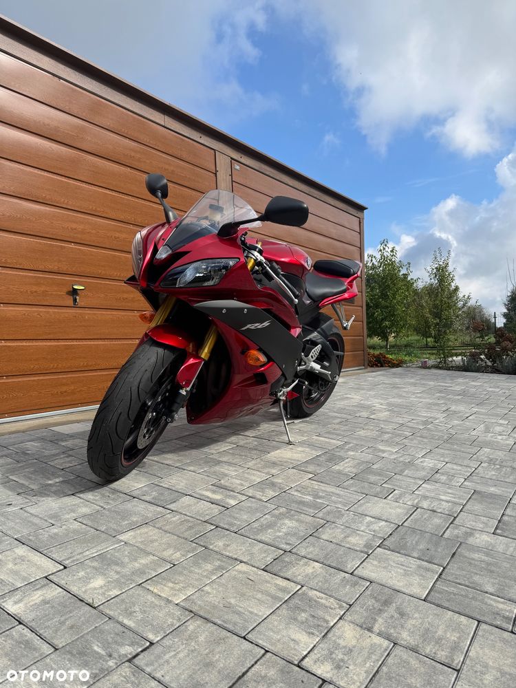 Yamaha R6 - 1