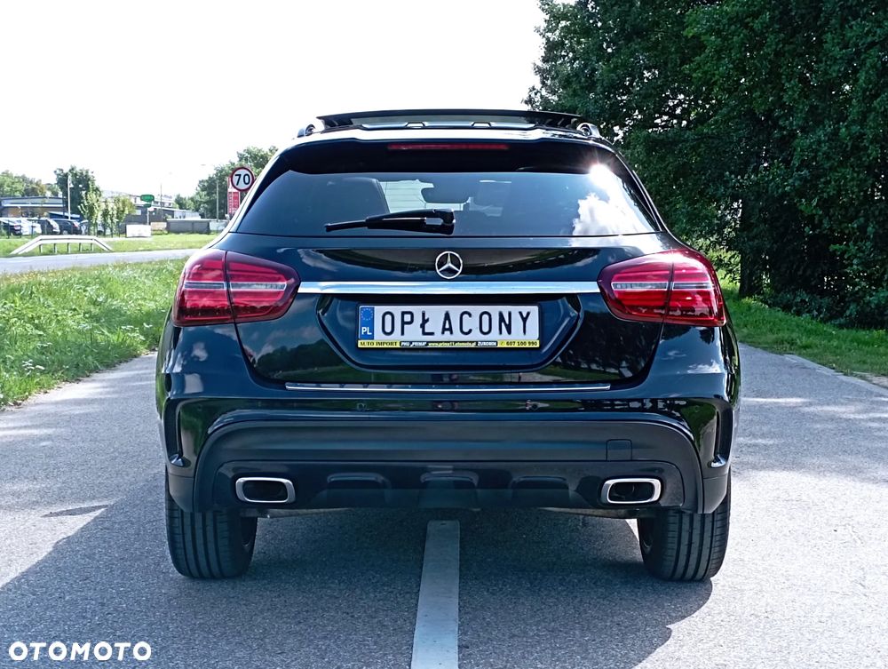 Mercedes-Benz GLA - 18