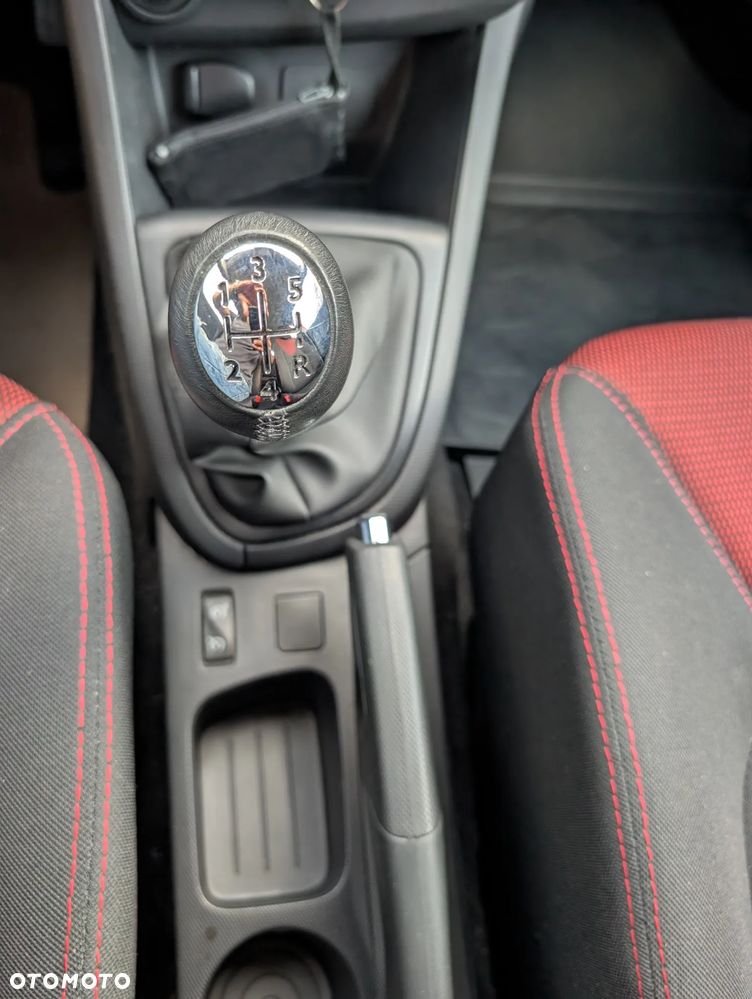 Renault Clio 1.2 16V Zen - 31