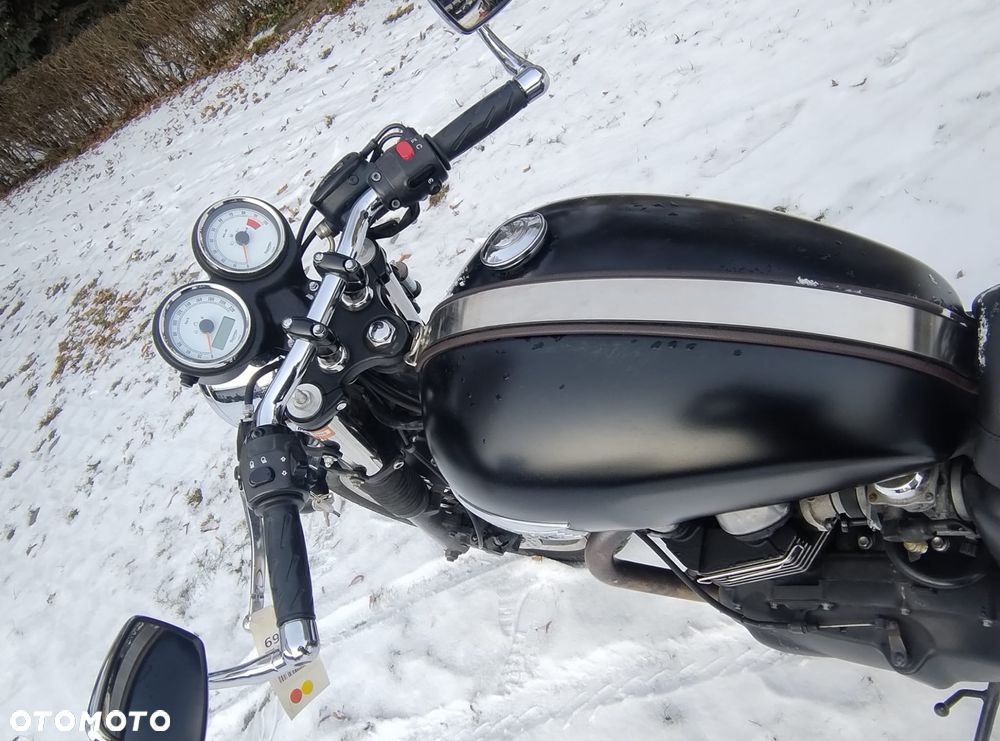 Triumph Thruxton - 21