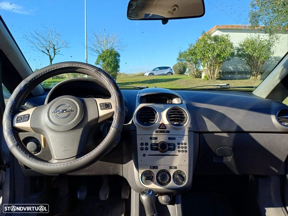 Opel Corsa 1.2 Enjoy - 10