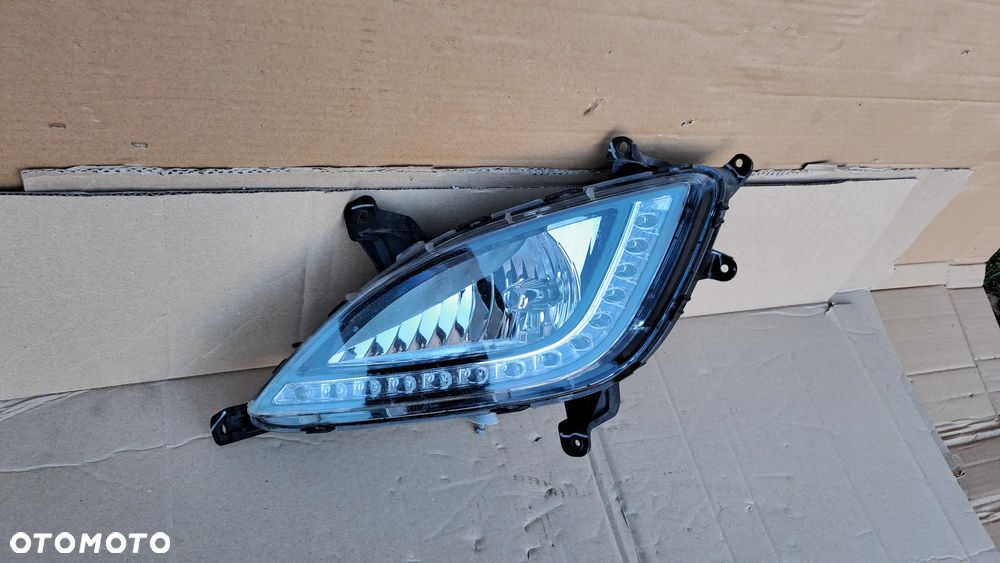 HYUNDAI I20 I LIFT 12-15 LEWY LED HALOGEN DRL Z ŻARÓWKĄ CAŁY - 1
