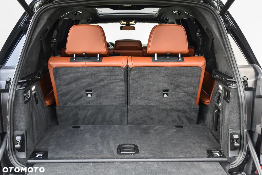 BMW X7 M50i - 39