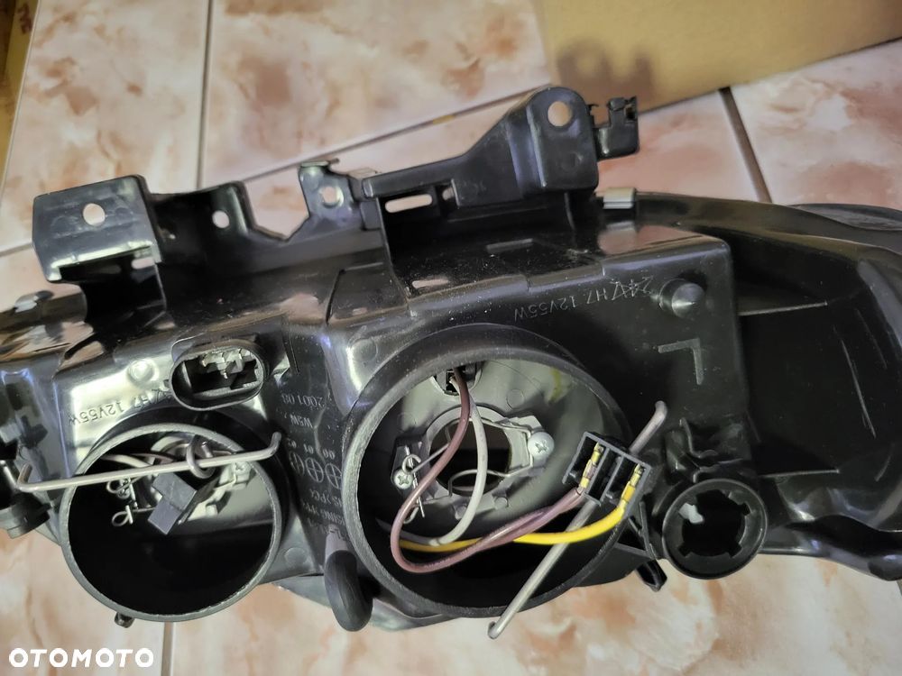 Reflektor Przedni  renault laguna 98-01  Lewy  (H7/PY21W/W5W, elektryczny, bez silnika, kolor wkładu: chromowany/czarny, kolor kierunkowskazu: biały  RENAULT LAGUNA I 12.98-03.01 - 3