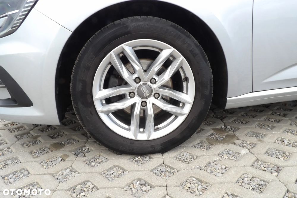 Renault Megane 1.3 TCe FAP Equilibre - 9