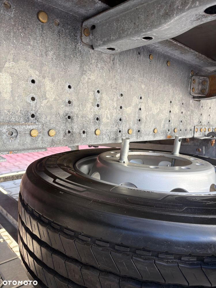 Schmitz Cargobull Mega Oś Podnoszona Nowe Opony Jak Nowa - 12