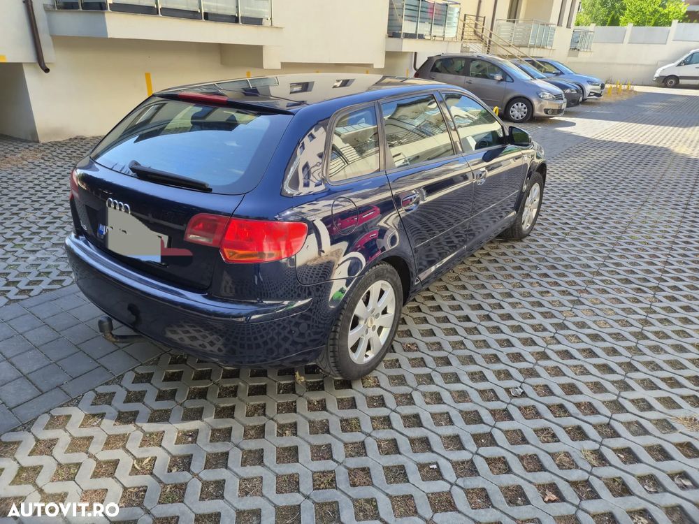 Audi A3 Sportback 1.6 FSI Ambition - 2