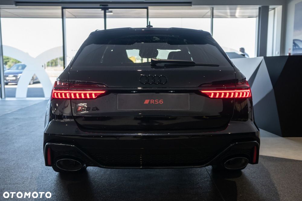 Audi RS6 Avant - 4