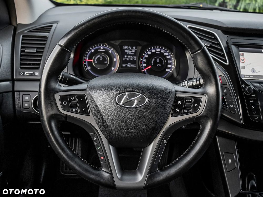 Hyundai i40 Kombi 1.7 CRDi Premium - 17