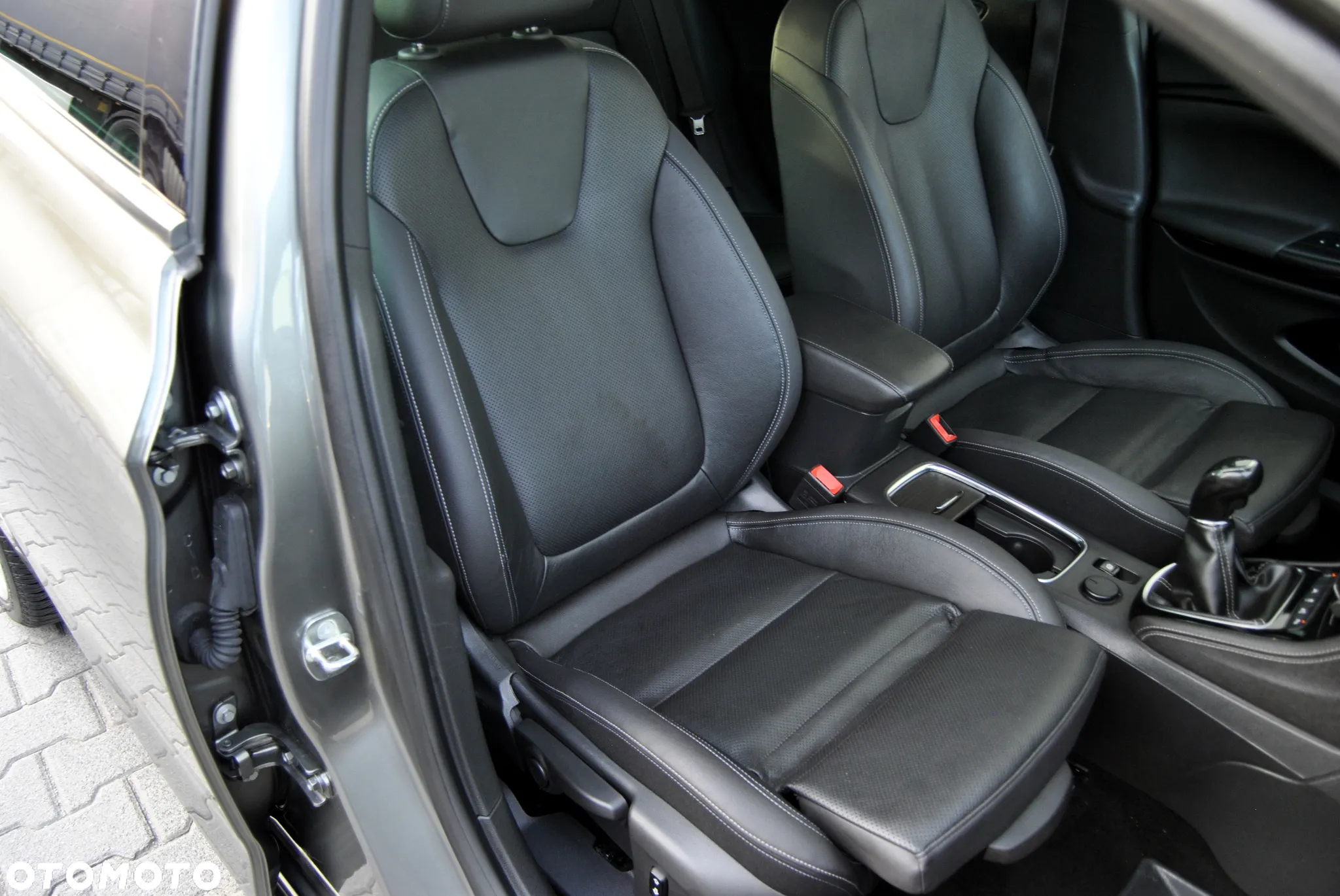 Opel Astra 1.6 BiTurbo D Start/Stop Sports Tourer Ultimate - 22