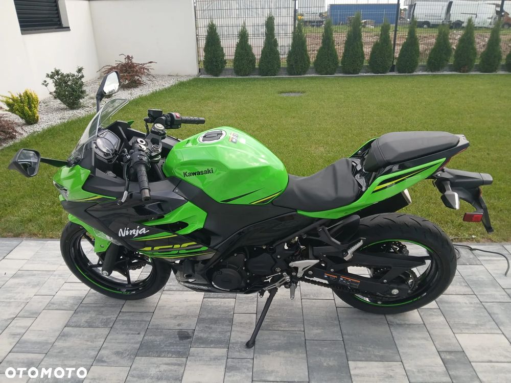Kawasaki Ninja 400 - 1