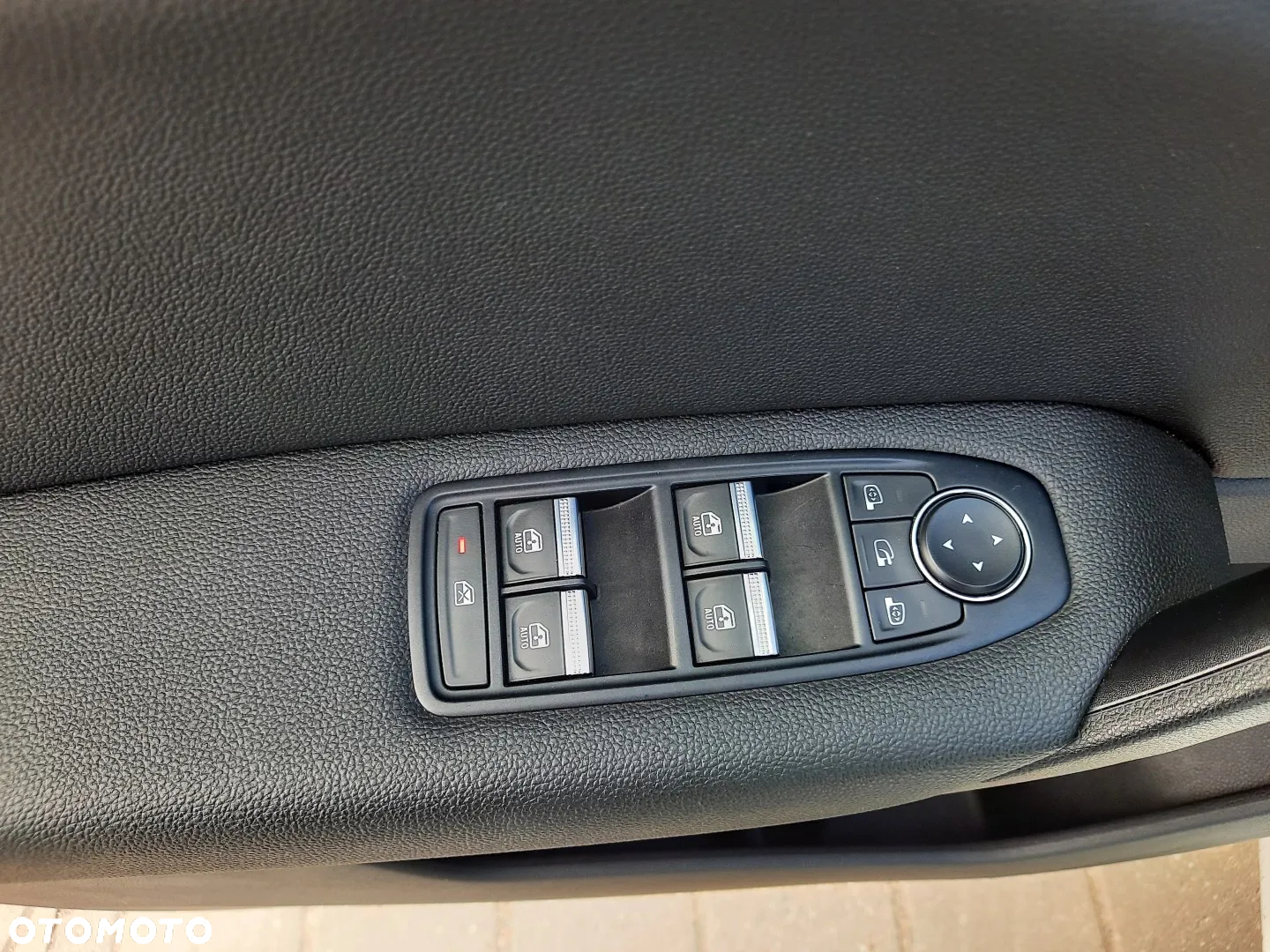Renault Captur TCe Mild Hybrid 140 GPF EVOLUTION - 15