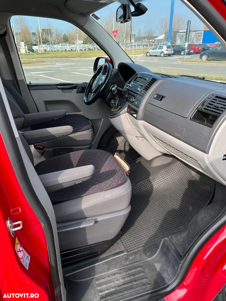 Volkswagen Caravelle - 13