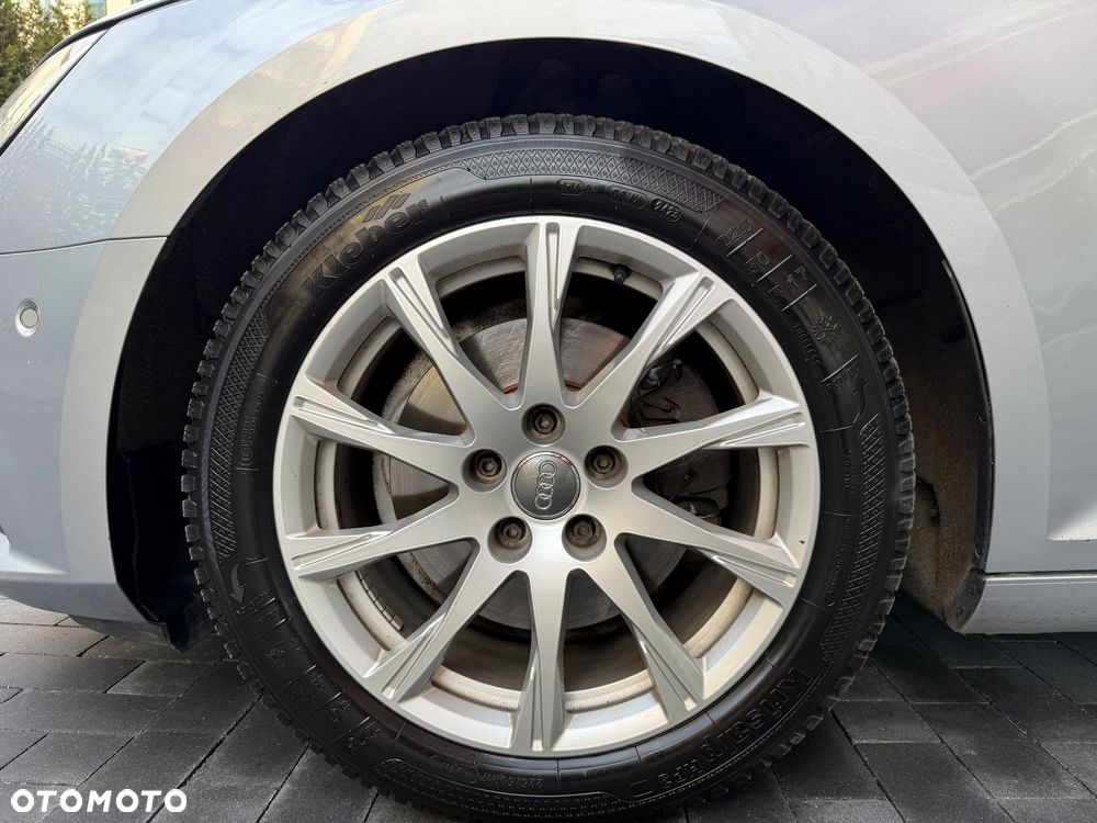Audi A4 Avant - 13